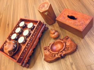 hình ảnh về đồ mỹ nghệ khuyên vỹ